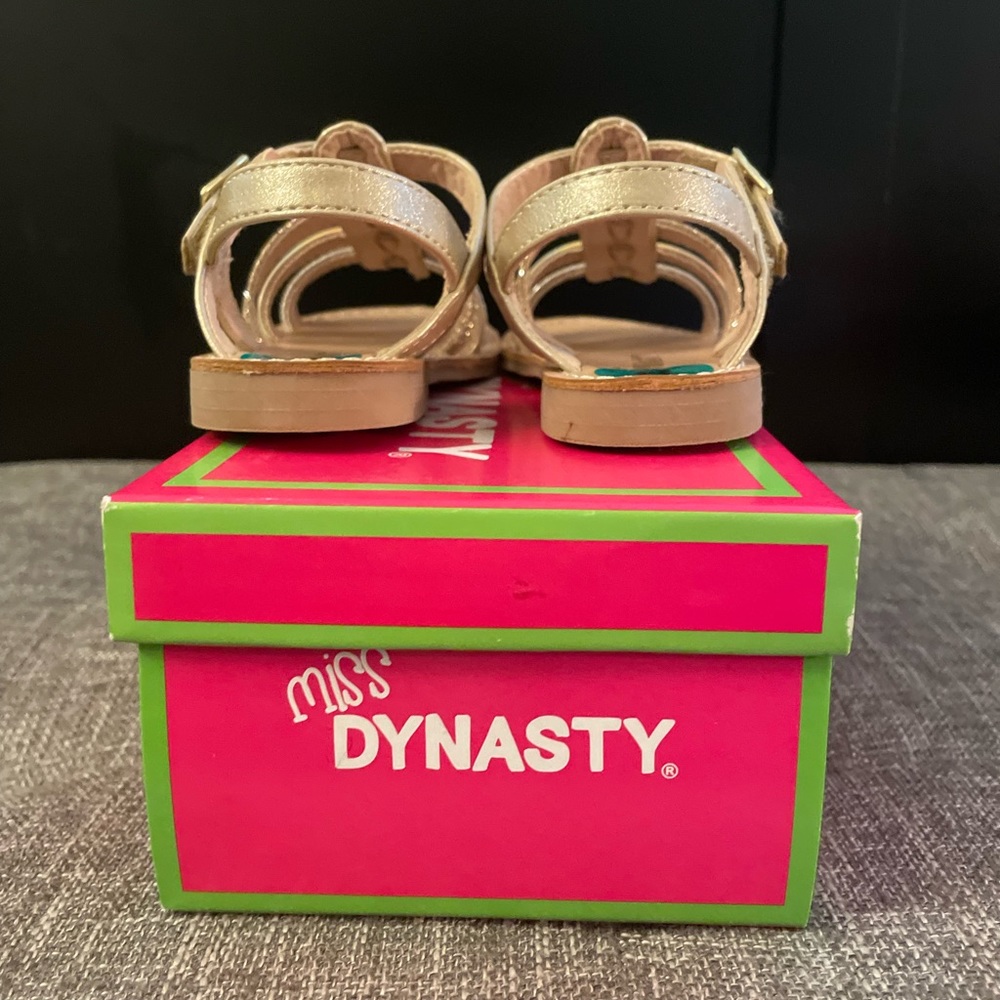 Sandals - Picture 3 of 4